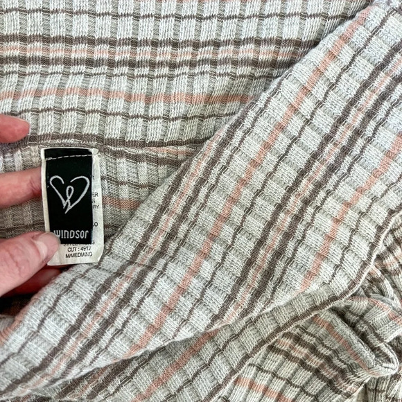 Vintage Windsor Long Sleeve Wrap Crop Top - Picture 4 of 6